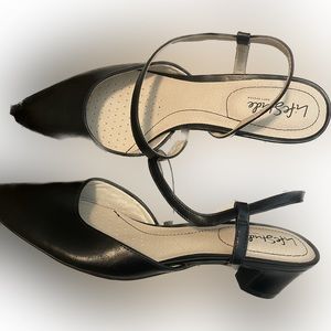 Sling back black kitten heels size 9.5/10